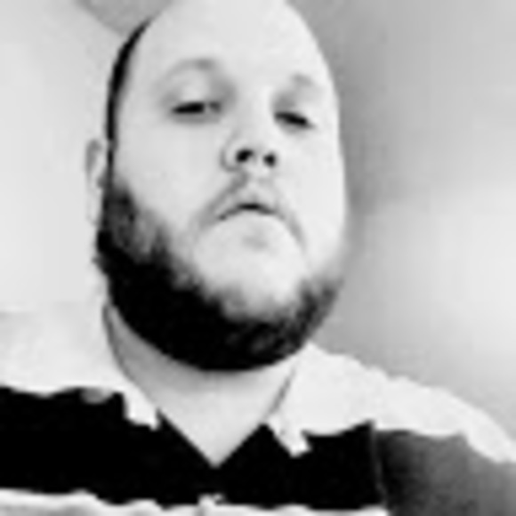 Meet your Posher, Cameron - Picture 1 of 1